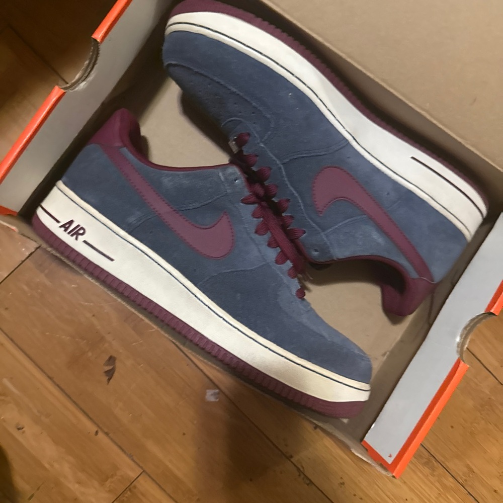 Nike AIR FORCE 1  NAVY Blue and Burgundy Sneakers